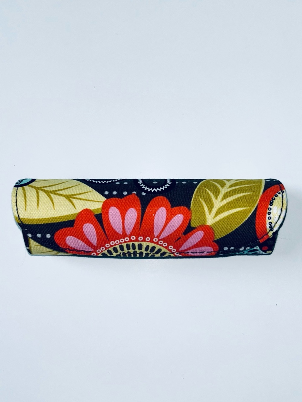 Vera Bradley FLOWER SHOWER  mini eyeglass case